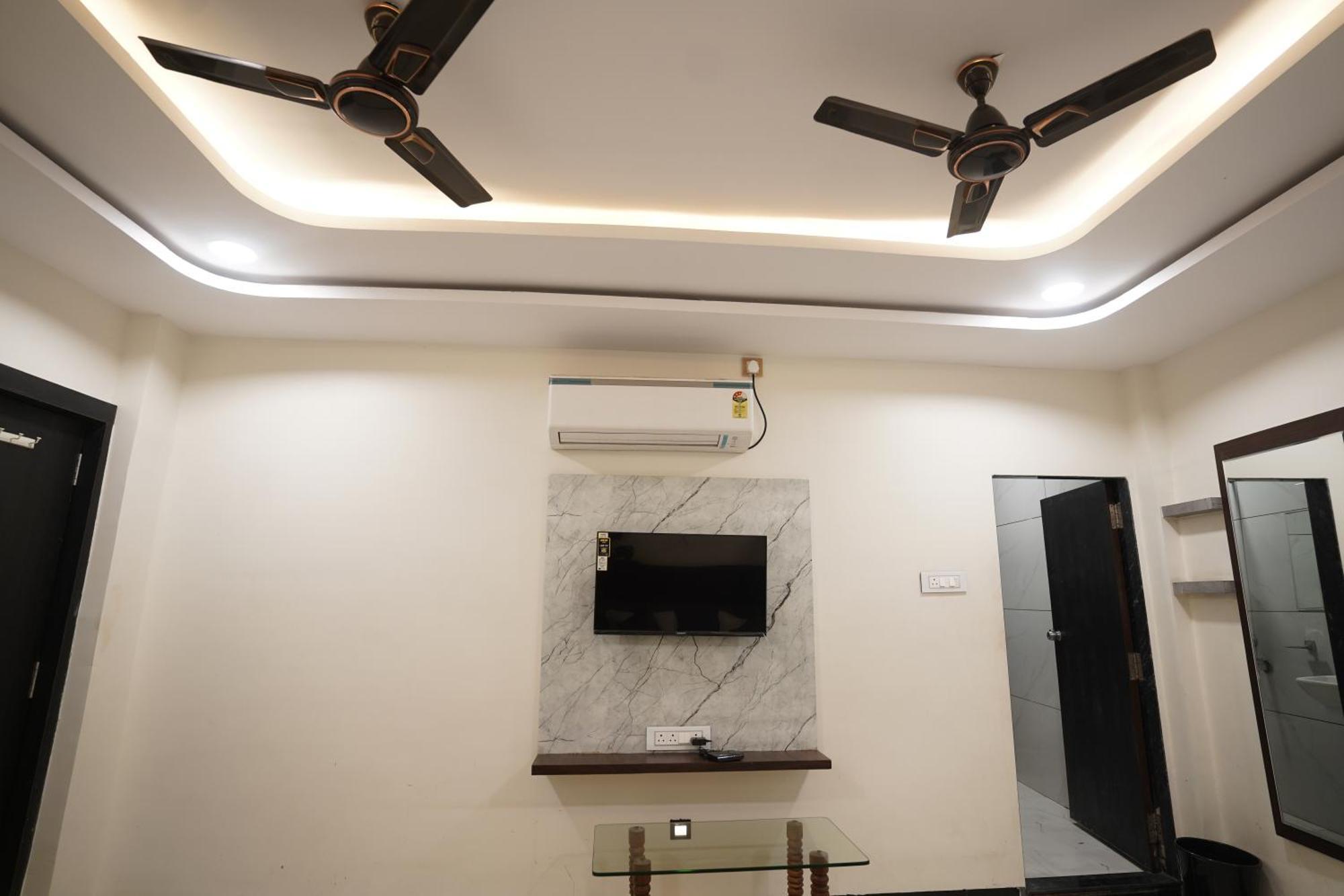 Hotel Dev Kripa Ujjain Exterior photo